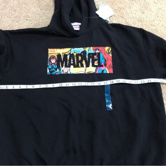 New without tags! Pull & Bear large black Marvel hoodie - Picture 5 of 6